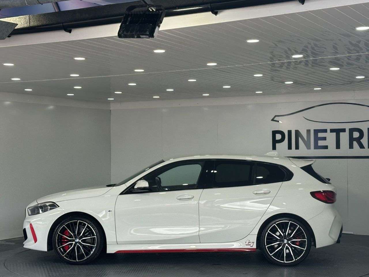 2021 BMW 1 SERIES 2021 BMW 1 SERIES