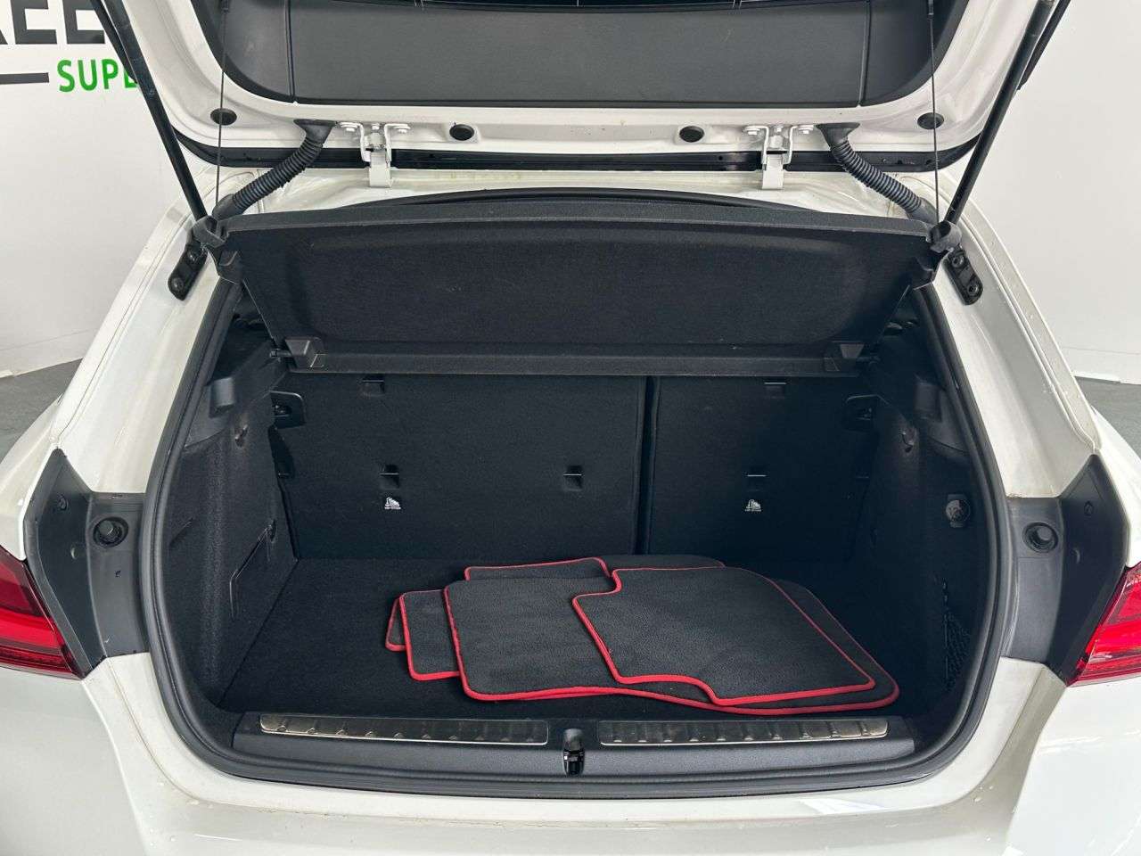 2021 BMW 1 SERIES 2021 BMW 1 SERIES