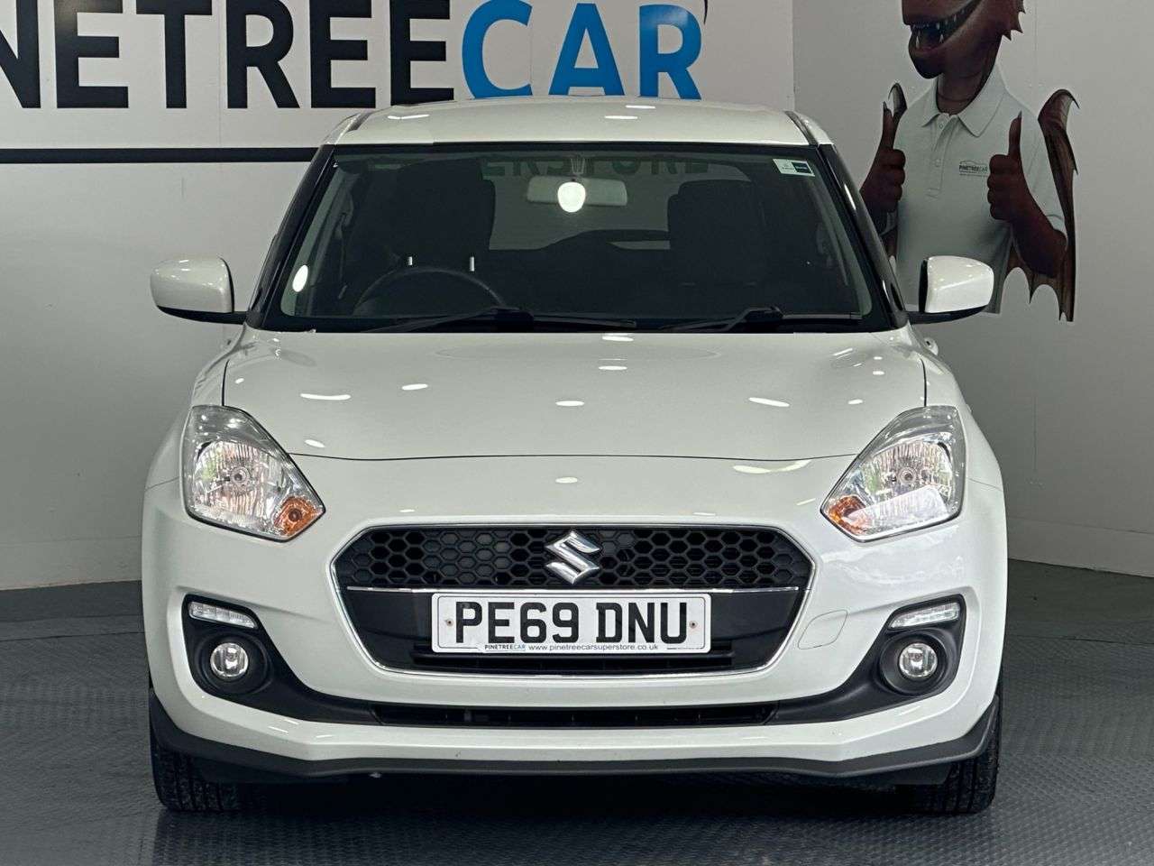 A 2019 SUZUKI SWIFT 1.2 Dualjet Attitude Hatchback 5dr Petrol Manual Euro 6 (s/s) (90 ps) A 2019 SUZUKI SWIFT 1.2 Dualjet Attitude Hatchback 5dr Petrol Manual Euro 6 (s/s) (90 ps)