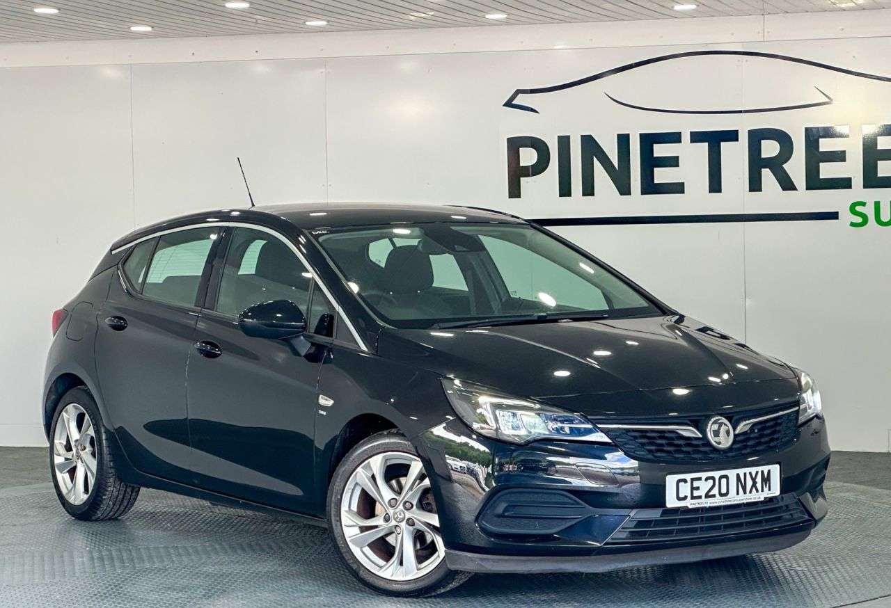 A 2020 VAUXHALL ASTRA 1.2 Turbo SRi Hatchback 5dr Petrol Manual Euro 6 (s/s) (145 ps) A 2020 VAUXHALL ASTRA 1.2 Turbo SRi Hatchback 5dr Petrol Manual Euro 6 (s/s) (145 ps)