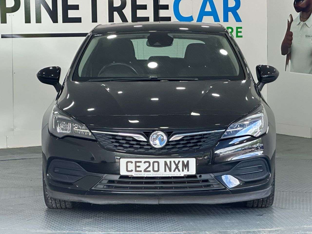A 2020 VAUXHALL ASTRA 1.2 Turbo SRi Hatchback 5dr Petrol Manual Euro 6 (s/s) (145 ps) A 2020 VAUXHALL ASTRA 1.2 Turbo SRi Hatchback 5dr Petrol Manual Euro 6 (s/s) (145 ps)