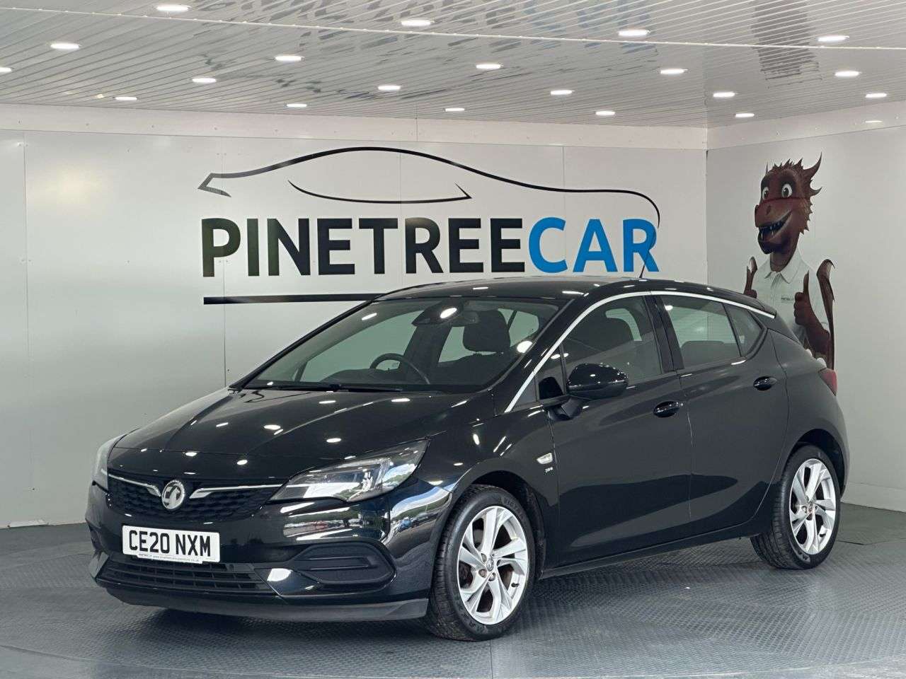 A 2020 VAUXHALL ASTRA 1.2 Turbo SRi Hatchback 5dr Petrol Manual Euro 6 (s/s) (145 ps) A 2020 VAUXHALL ASTRA 1.2 Turbo SRi Hatchback 5dr Petrol Manual Euro 6 (s/s) (145 ps)