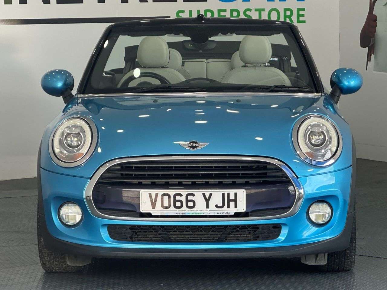 A 2016 MINI CONVERTIBLE 1.5 Cooper Convertible 2dr Petrol Manual Euro 6 (s/s) (136 ps) A 2016 MINI CONVERTIBLE 1.5 Cooper Convertible 2dr Petrol Manual Euro 6 (s/s) (136 ps)
