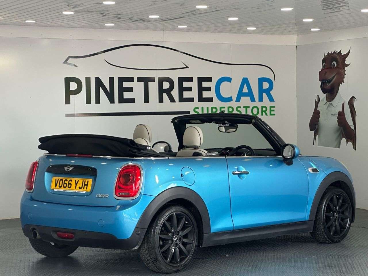 2016 MINI CONVERTIBLE 2016 MINI CONVERTIBLE