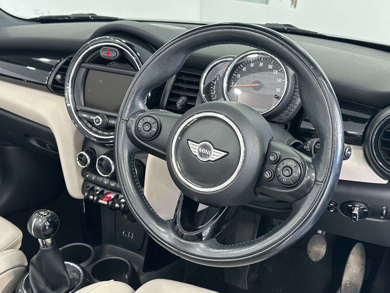 2016 MINI CONVERTIBLE 2016 MINI CONVERTIBLE