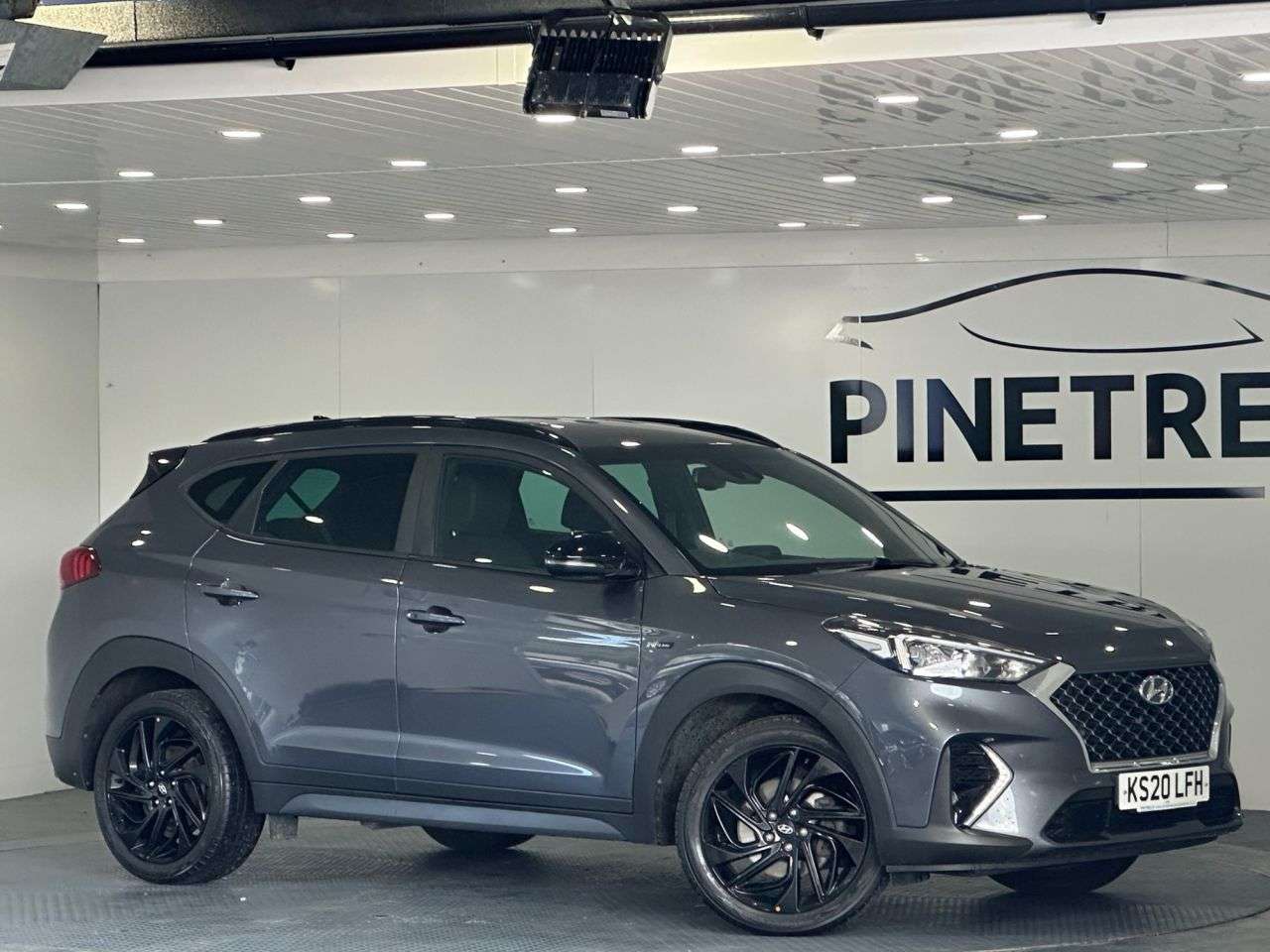 A 2020 HYUNDAI TUCSON 1.6 T-GDi N Line SUV 5dr Petrol DCT Euro 6 (s/s) (177 ps) A 2020 HYUNDAI TUCSON 1.6 T-GDi N Line SUV 5dr Petrol DCT Euro 6 (s/s) (177 ps)