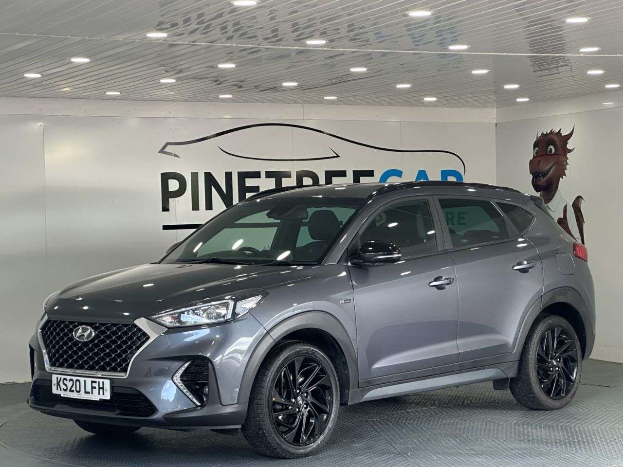 A 2020 HYUNDAI TUCSON 1.6 T-GDi N Line SUV 5dr Petrol DCT Euro 6 (s/s) (177 ps) A 2020 HYUNDAI TUCSON 1.6 T-GDi N Line SUV 5dr Petrol DCT Euro 6 (s/s) (177 ps)