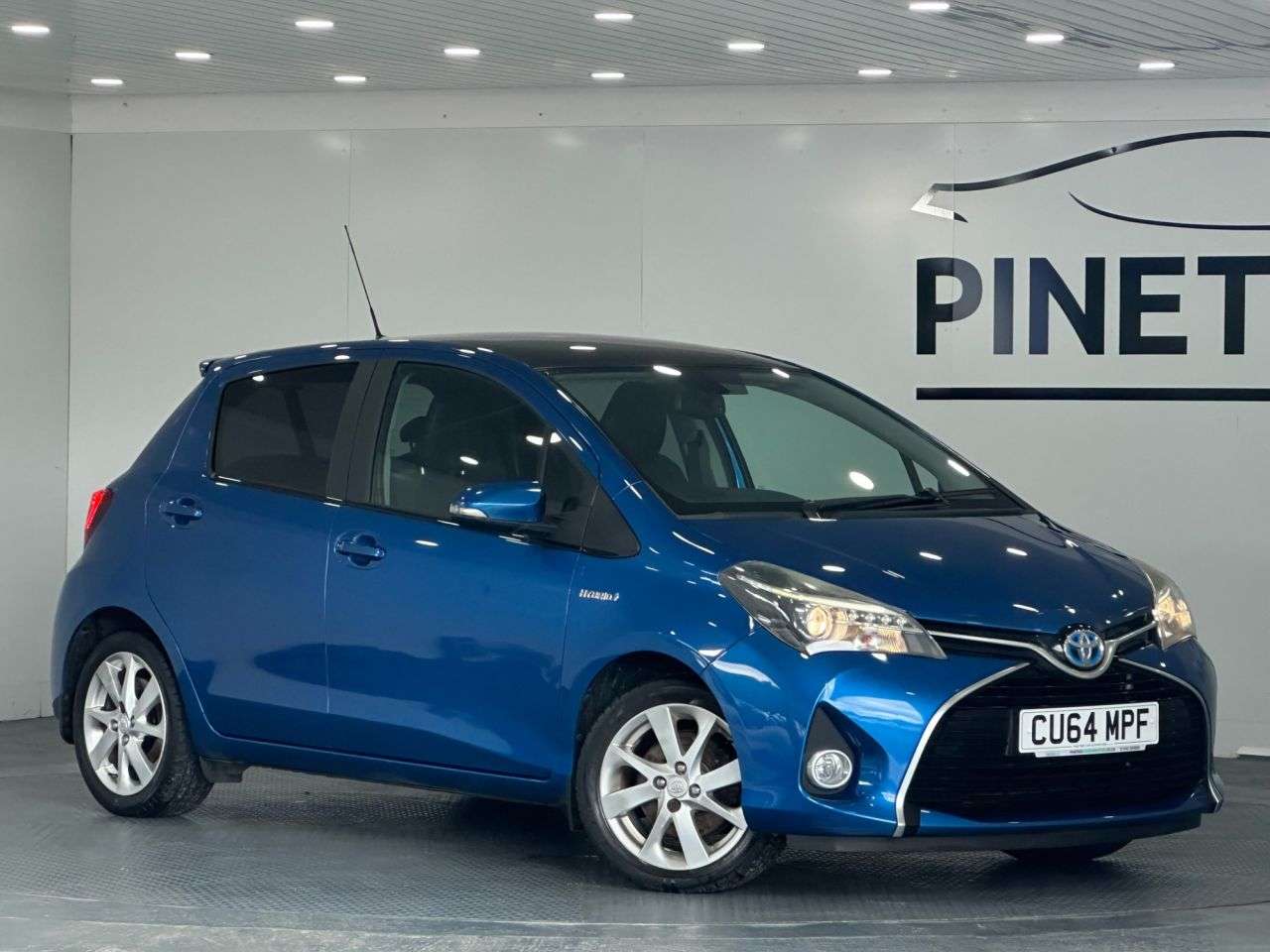A 2014 TOYOTA YARIS 1.5 VVT-h Excel Hatchback 5dr Petrol Hybrid E-CVT Euro 6 (15in Alloy) (101 A 2014 TOYOTA YARIS 1.5 VVT-h Excel Hatchback 5dr Petrol Hybrid E-CVT Euro 6 (15in Alloy) (101