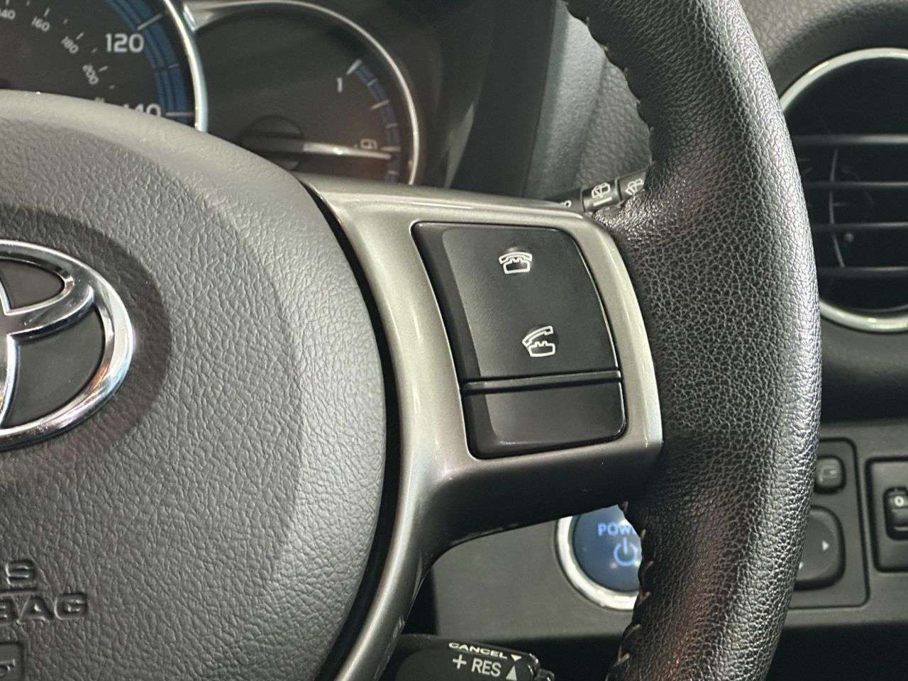 2014 TOYOTA YARIS 2014 TOYOTA YARIS