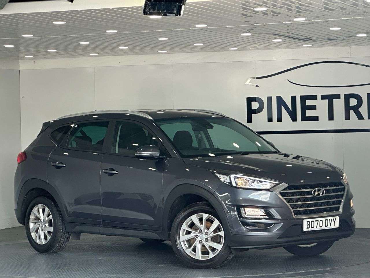 A 2020 HYUNDAI TUCSON 1.6 GDi SE Nav SUV 5dr Petrol Manual Euro 6 (s/s) (132 ps) A 2020 HYUNDAI TUCSON 1.6 GDi SE Nav SUV 5dr Petrol Manual Euro 6 (s/s) (132 ps)