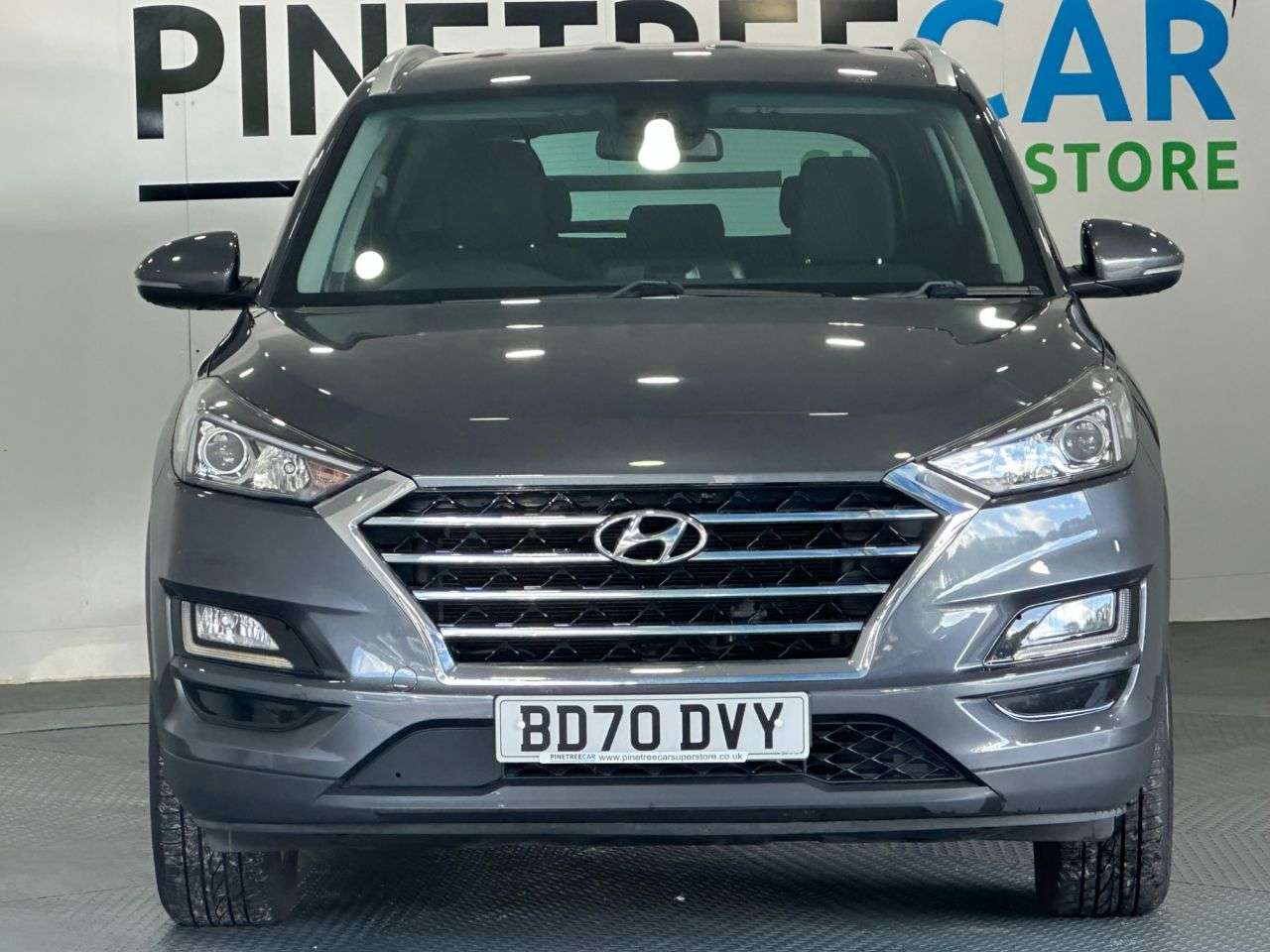 A 2020 HYUNDAI TUCSON 1.6 GDi SE Nav SUV 5dr Petrol Manual Euro 6 (s/s) (132 ps) A 2020 HYUNDAI TUCSON 1.6 GDi SE Nav SUV 5dr Petrol Manual Euro 6 (s/s) (132 ps)