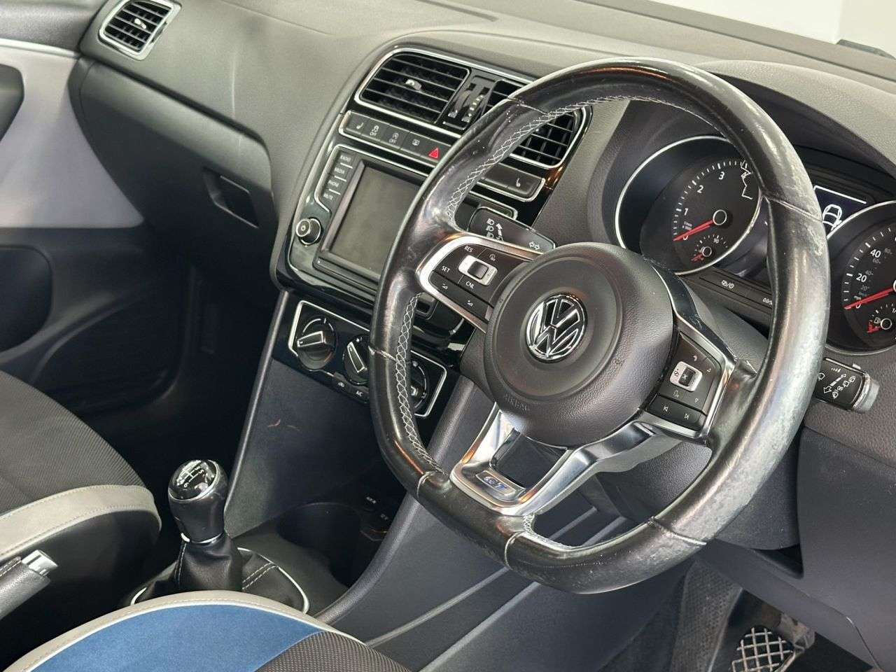 2016 VOLKSWAGEN POLO 2016 VOLKSWAGEN POLO