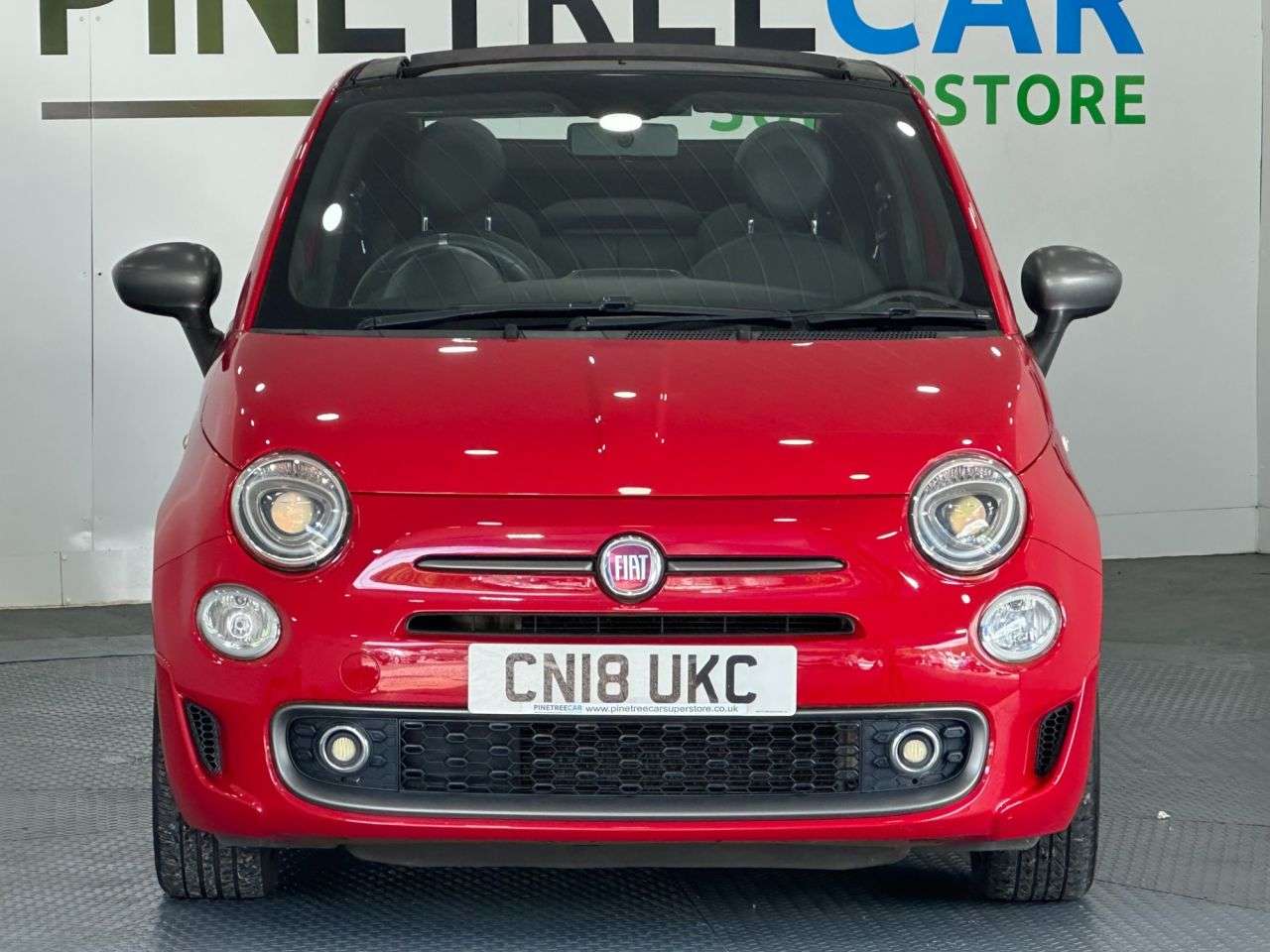 A 2018 FIAT 500C 1.2 S Convertible 2dr Petrol Manual Euro 6 (s/s) (69 bhp) A 2018 FIAT 500C 1.2 S Convertible 2dr Petrol Manual Euro 6 (s/s) (69 bhp)