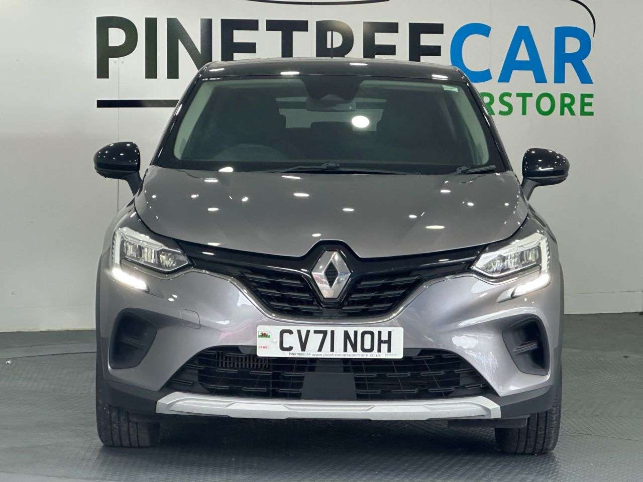 A 2021 RENAULT CAPTUR 1.0 TCe SE Limited SUV 5dr Petrol Manual Euro 6 (s/s) (90 ps) A 2021 RENAULT CAPTUR 1.0 TCe SE Limited SUV 5dr Petrol Manual Euro 6 (s/s) (90 ps)