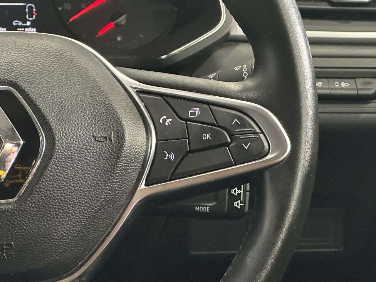 2021 RENAULT CAPTUR 2021 RENAULT CAPTUR