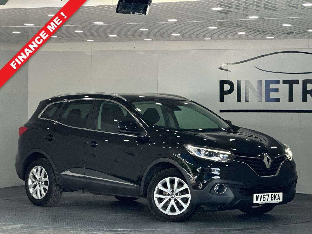 A 2017 RENAULT KADJAR 1.2 TCe Dynamique Nav SUV 5dr Petrol Manual Euro 6 (s/s) (130 ps) A 2017 RENAULT KADJAR 1.2 TCe Dynamique Nav SUV 5dr Petrol Manual Euro 6 (s/s) (130 ps)