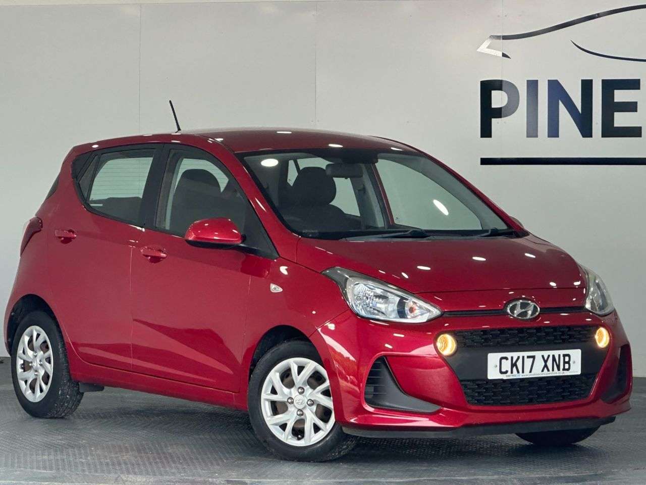 A 2017 HYUNDAI I10 1.2 SE Hatchback 5dr Petrol Manual Euro 6 (87 ps) A 2017 HYUNDAI I10 1.2 SE Hatchback 5dr Petrol Manual Euro 6 (87 ps)