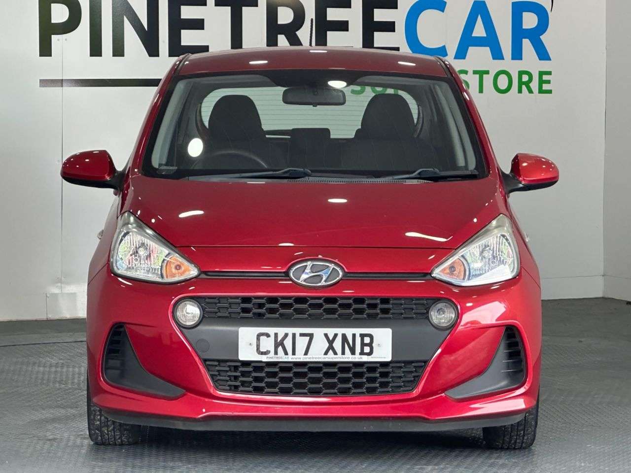 A 2017 HYUNDAI I10 1.2 SE Hatchback 5dr Petrol Manual Euro 6 (87 ps) A 2017 HYUNDAI I10 1.2 SE Hatchback 5dr Petrol Manual Euro 6 (87 ps)