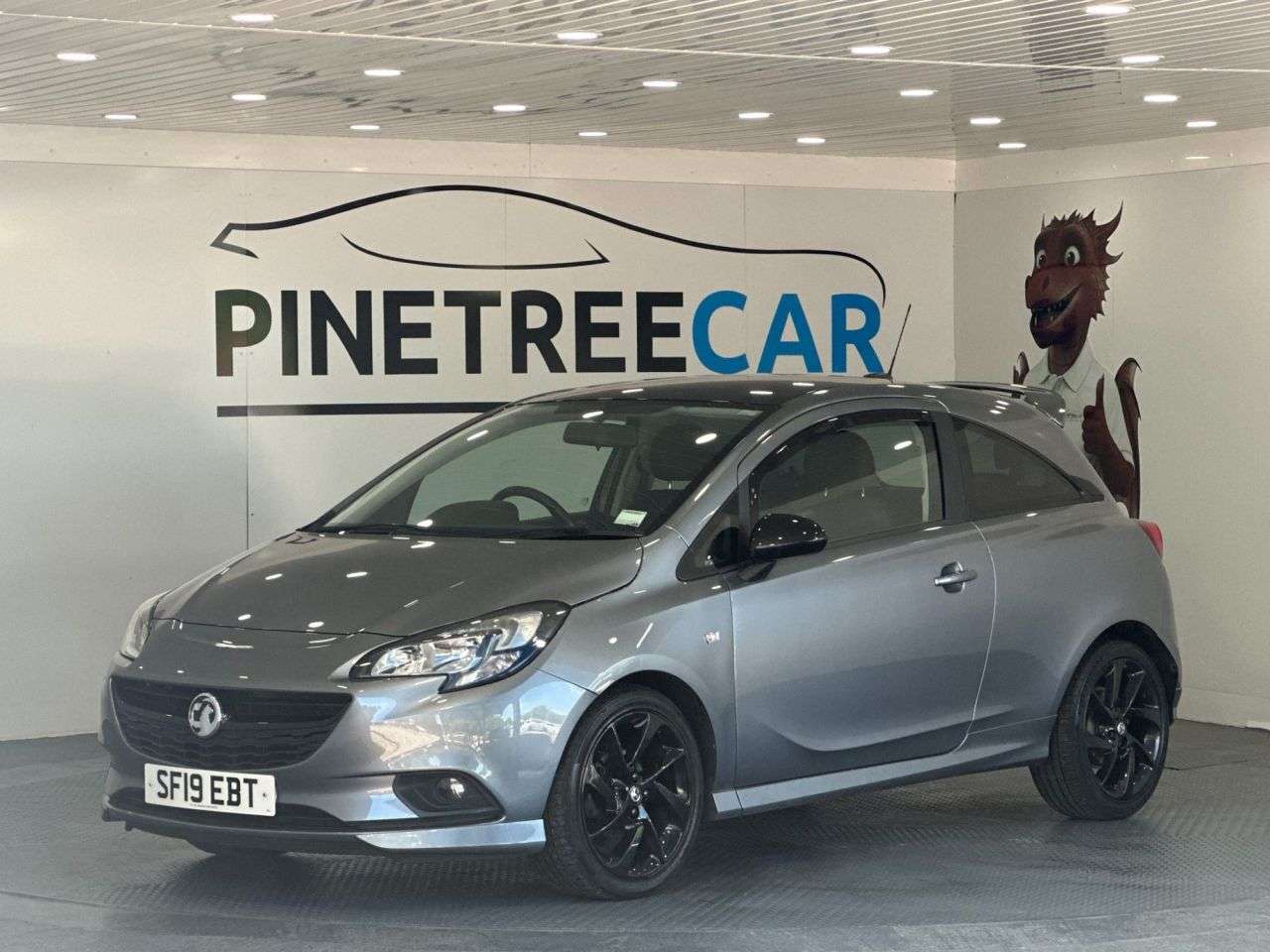 A 2019 VAUXHALL CORSA SRI VX-LINE NAV BLACK A 2019 VAUXHALL CORSA SRI VX-LINE NAV BLACK