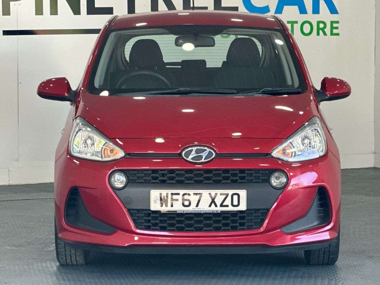 A 2017 HYUNDAI I10 1.0 SE Hatchback 5dr Petrol Manual Euro 6 (66 ps) A 2017 HYUNDAI I10 1.0 SE Hatchback 5dr Petrol Manual Euro 6 (66 ps)
