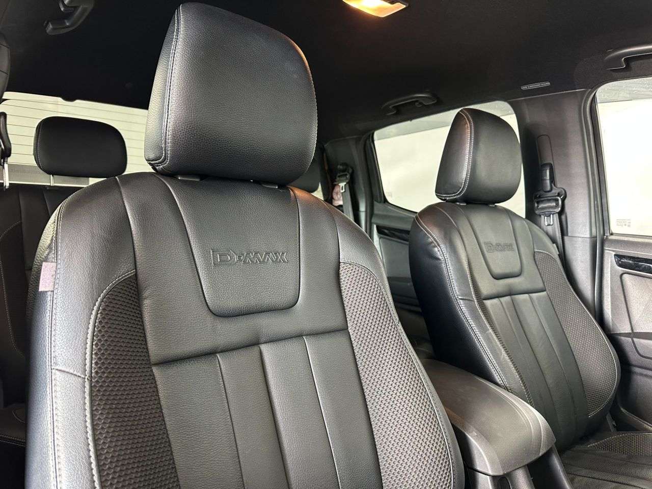 2017 ISUZU D-MAX 2017 ISUZU D-MAX