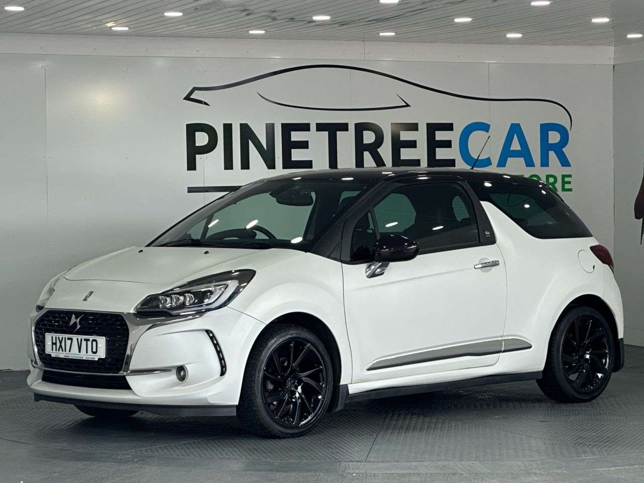 A 2017 DS AUTOMOBILES DS 3 1.2 PureTech Givenchy Le Makeup Hatchback 3dr Petrol Manual Euro 6 (s/s) (1 A 2017 DS AUTOMOBILES DS 3 1.2 PureTech Givenchy Le Makeup Hatchback 3dr Petrol Manual Euro 6 (s/s) (1