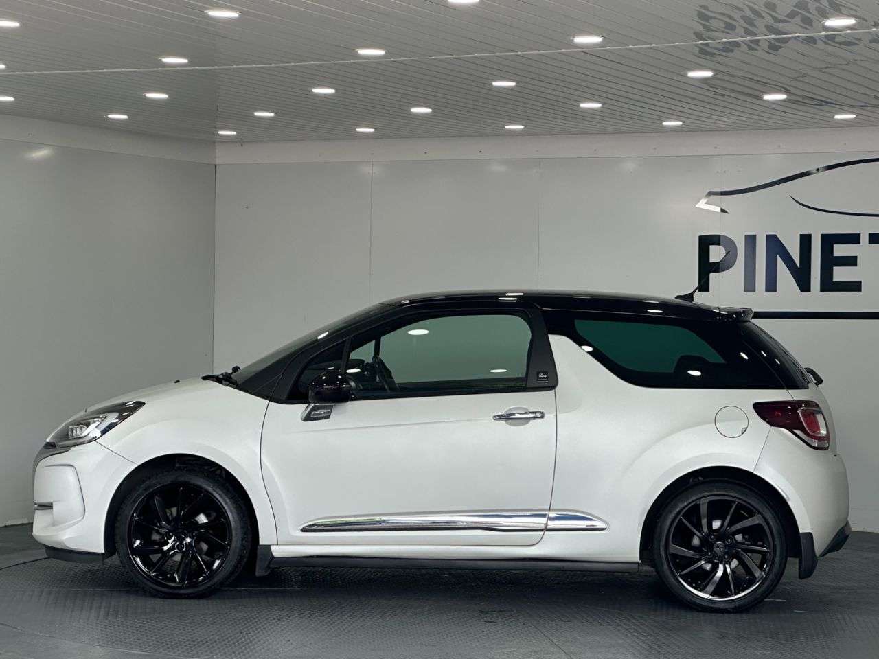 2017 DS AUTOMOBILES DS 3 2017 DS AUTOMOBILES DS 3