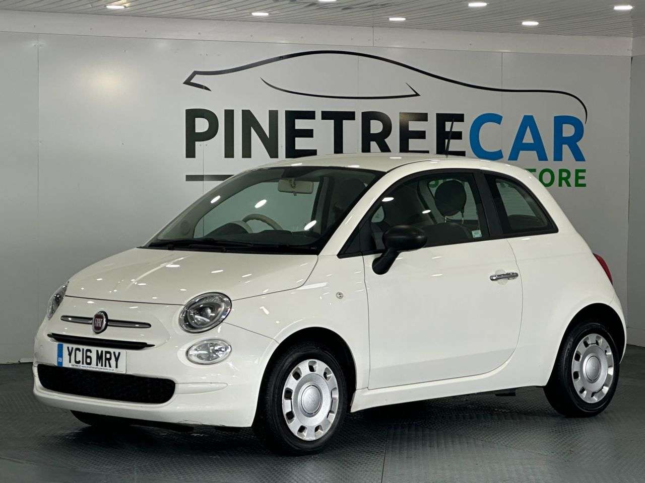 A 2016 FIAT 500 1.2 Pop Hatchback 3dr Petrol Manual Euro 6 (s/s) (69 bhp) A 2016 FIAT 500 1.2 Pop Hatchback 3dr Petrol Manual Euro 6 (s/s) (69 bhp)