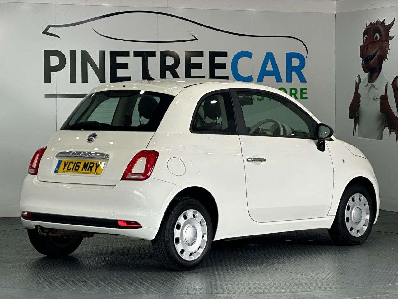2016 FIAT 500 2016 FIAT 500