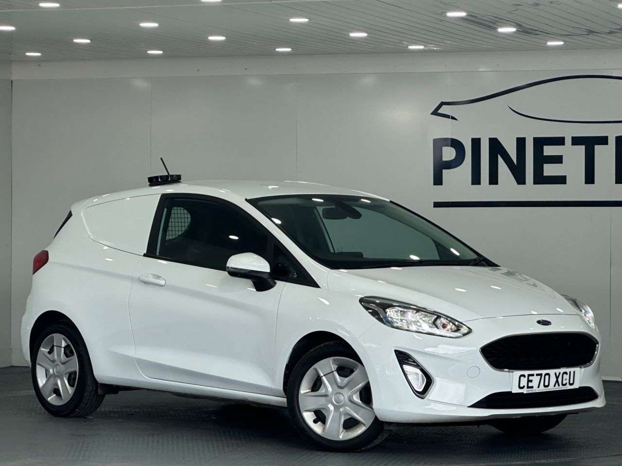 A 2020 FORD FIESTA VAN 1.0 EcoBoost Car Derived Van 3dr Petrol Manual Euro 6 (s/s) (95 ps) A 2020 FORD FIESTA VAN 1.0 EcoBoost Car Derived Van 3dr Petrol Manual Euro 6 (s/s) (95 ps)