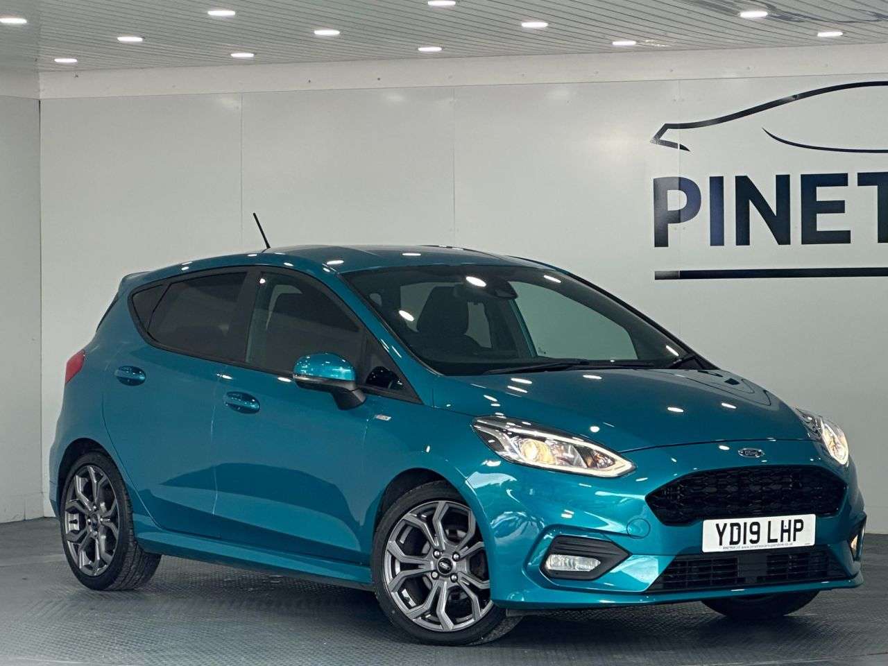 A 2019 FORD FIESTA 1.0T EcoBoost GPF ST-Line Hatchback 5dr Petrol Manual Euro 6 (s/s) (125 ps) A 2019 FORD FIESTA 1.0T EcoBoost GPF ST-Line Hatchback 5dr Petrol Manual Euro 6 (s/s) (125 ps)