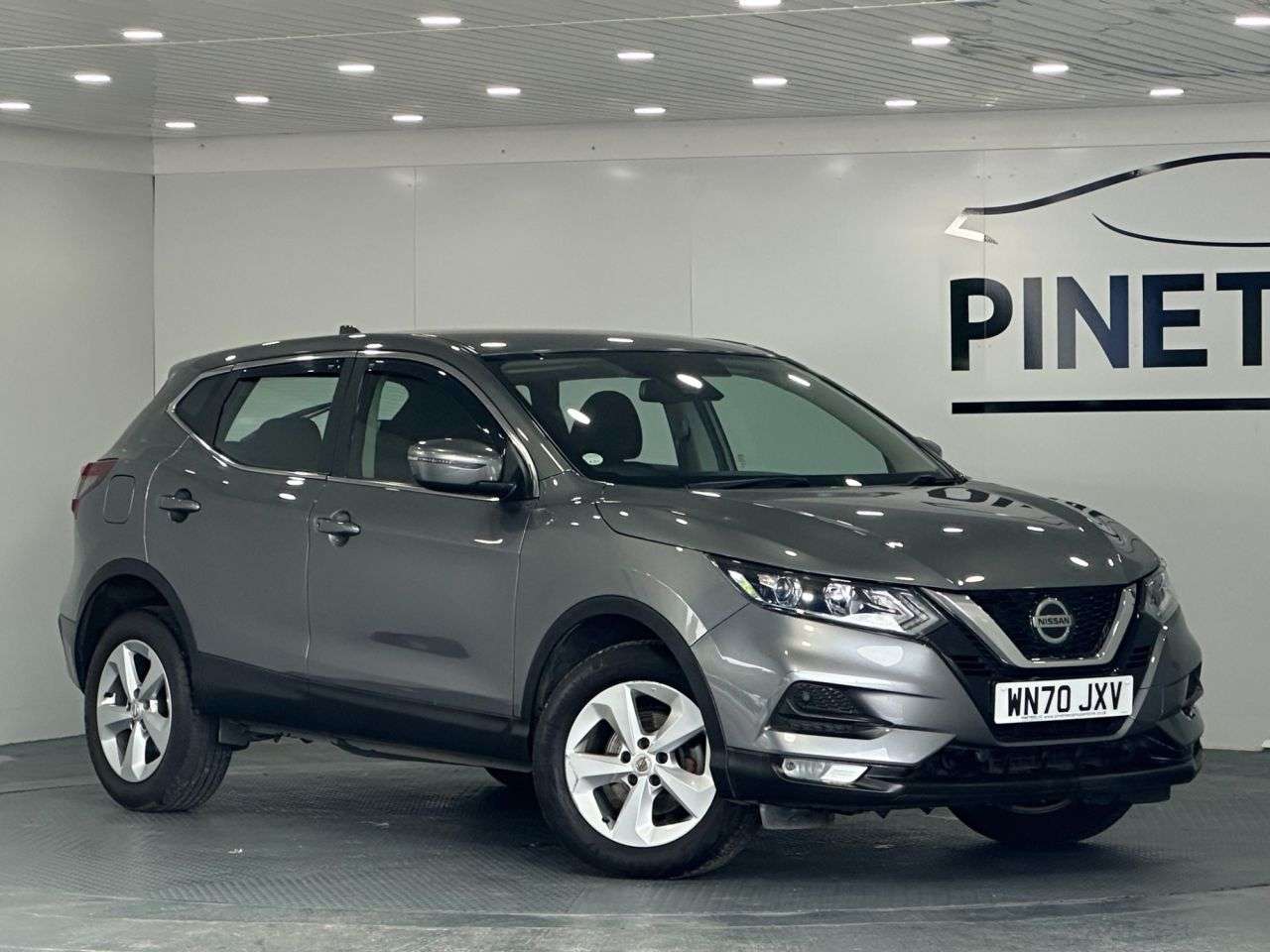 A 2020 NISSAN QASHQAI 1.3 DIG-T Acenta Premium SUV 5dr Petrol DCT Auto Euro 6 (s/s) (160 ps) A 2020 NISSAN QASHQAI 1.3 DIG-T Acenta Premium SUV 5dr Petrol DCT Auto Euro 6 (s/s) (160 ps)