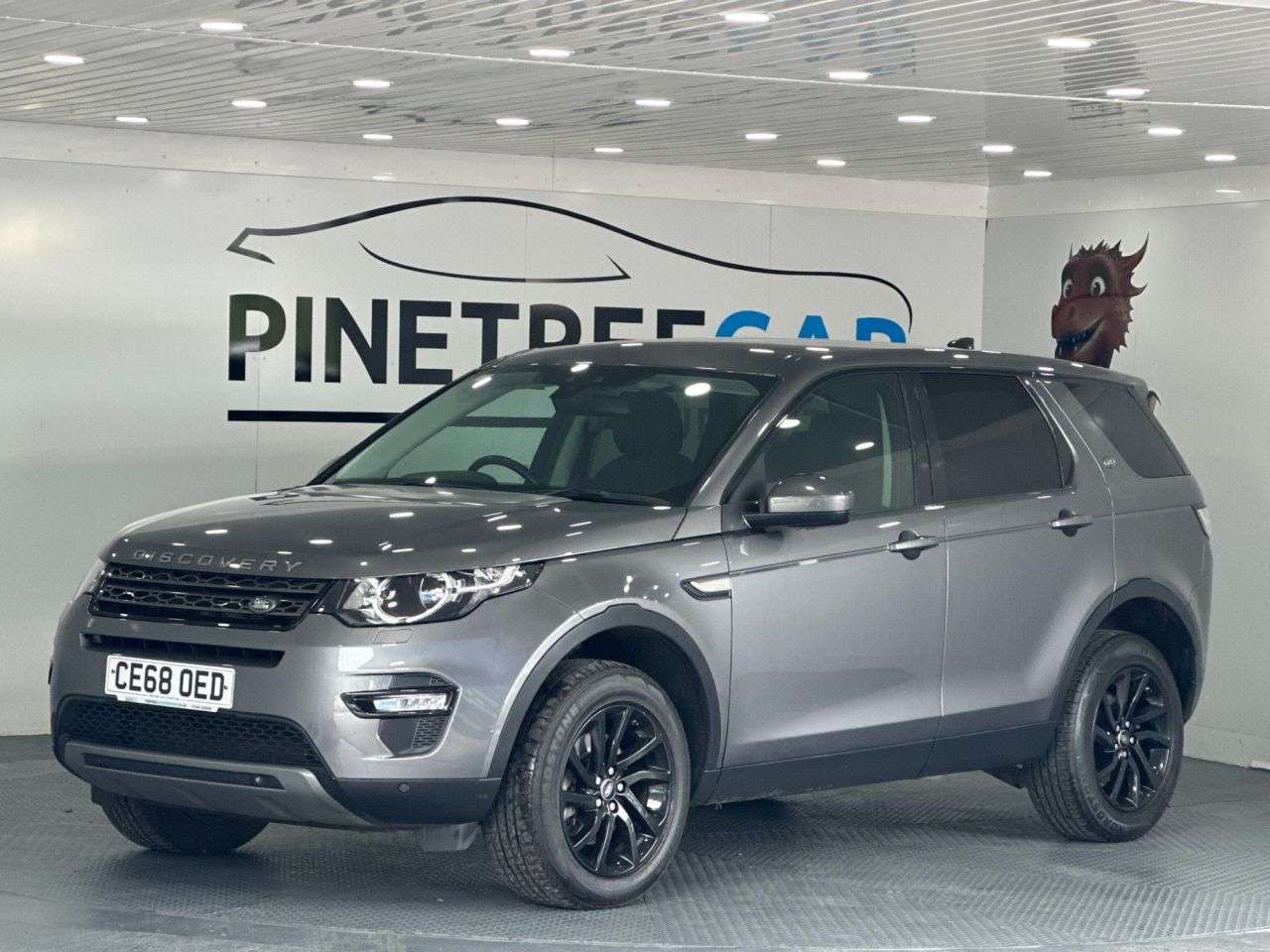 A 2018 LAND ROVER DISCOVERY SPORT 2.0 TD4 SE Tech SUV 5dr Diesel Auto 4WD Euro 6 (s/s) (180 ps) A 2018 LAND ROVER DISCOVERY SPORT 2.0 TD4 SE Tech SUV 5dr Diesel Auto 4WD Euro 6 (s/s) (180 ps)