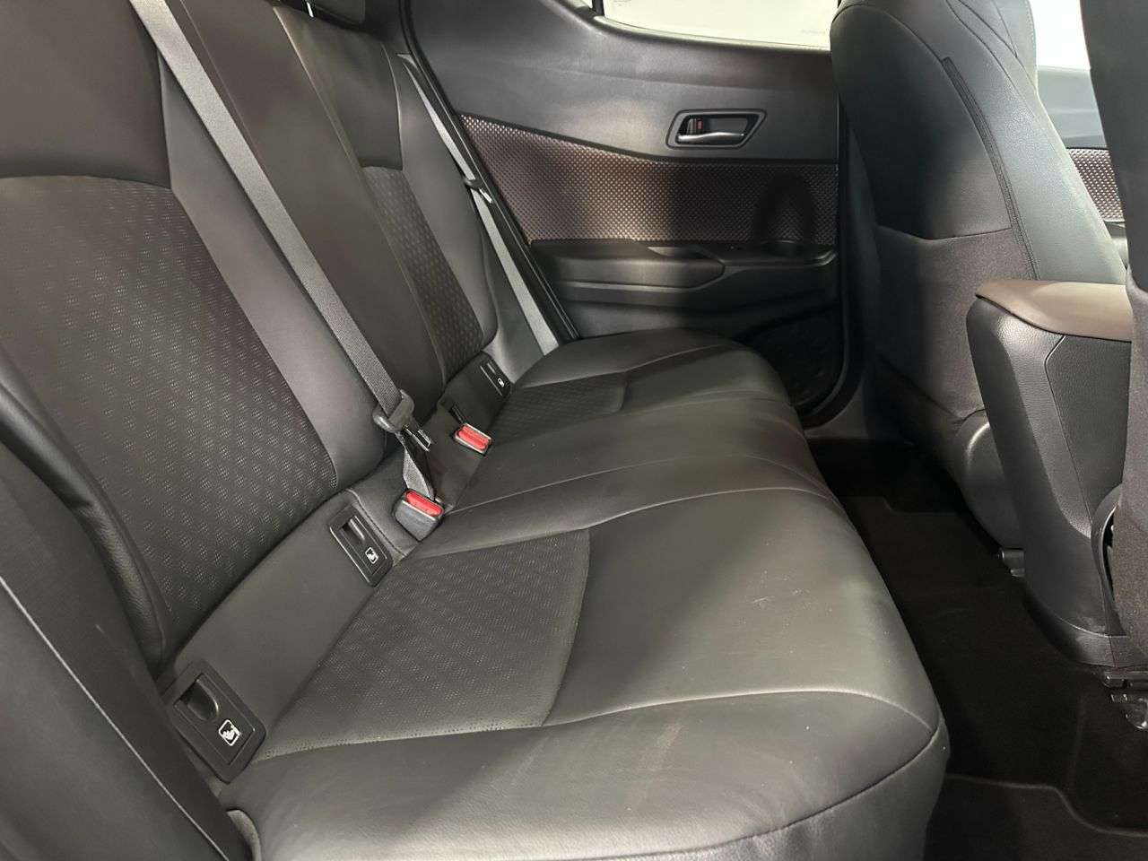 2018 TOYOTA C-HR 2018 TOYOTA C-HR