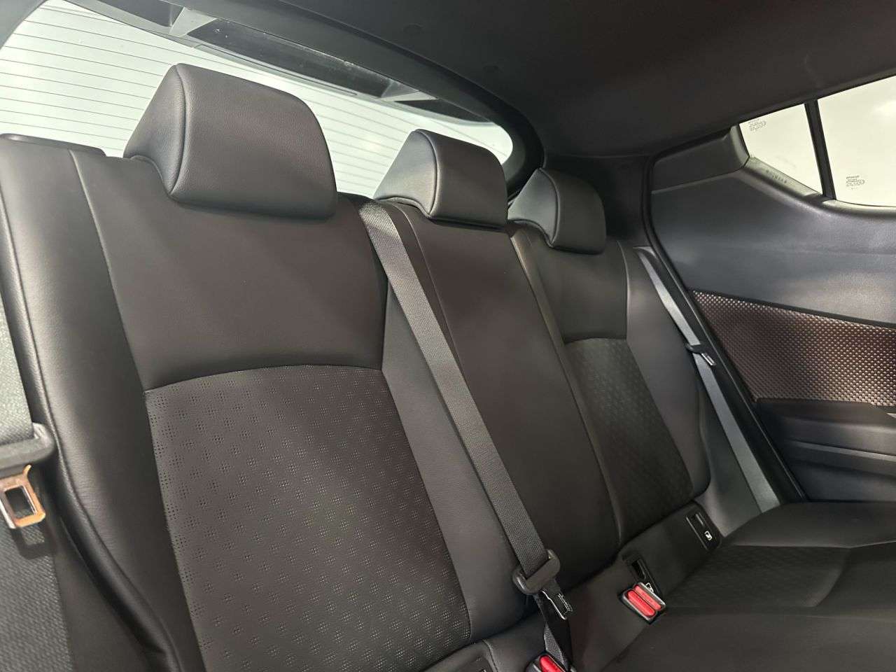 2018 TOYOTA C-HR 2018 TOYOTA C-HR