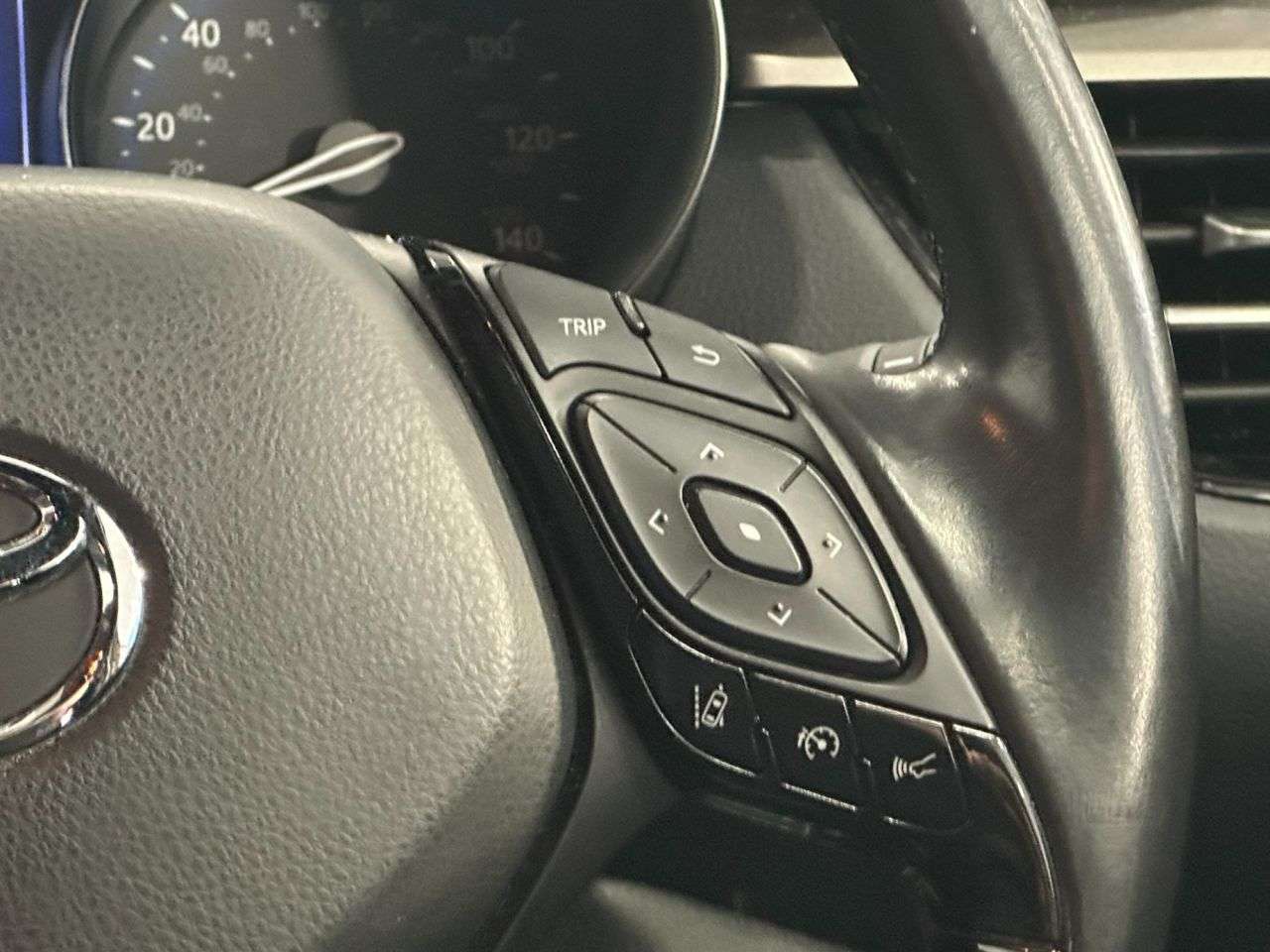2018 TOYOTA C-HR 2018 TOYOTA C-HR