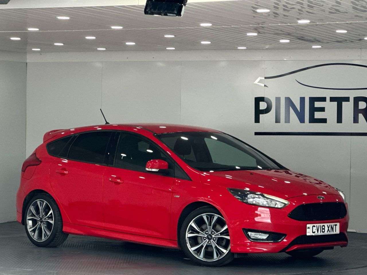 A 2018 FORD FOCUS 1.5T EcoBoost ST-Line Hatchback 5dr Petrol Manual Euro 6 (s/s) (150 ps) A 2018 FORD FOCUS 1.5T EcoBoost ST-Line Hatchback 5dr Petrol Manual Euro 6 (s/s) (150 ps)