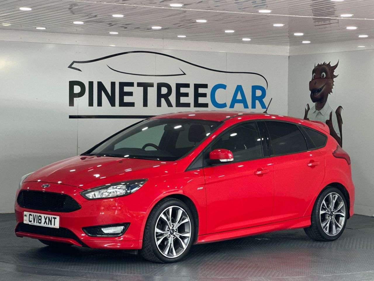A 2018 FORD FOCUS 1.5T EcoBoost ST-Line Hatchback 5dr Petrol Manual Euro 6 (s/s) (150 ps) A 2018 FORD FOCUS 1.5T EcoBoost ST-Line Hatchback 5dr Petrol Manual Euro 6 (s/s) (150 ps)