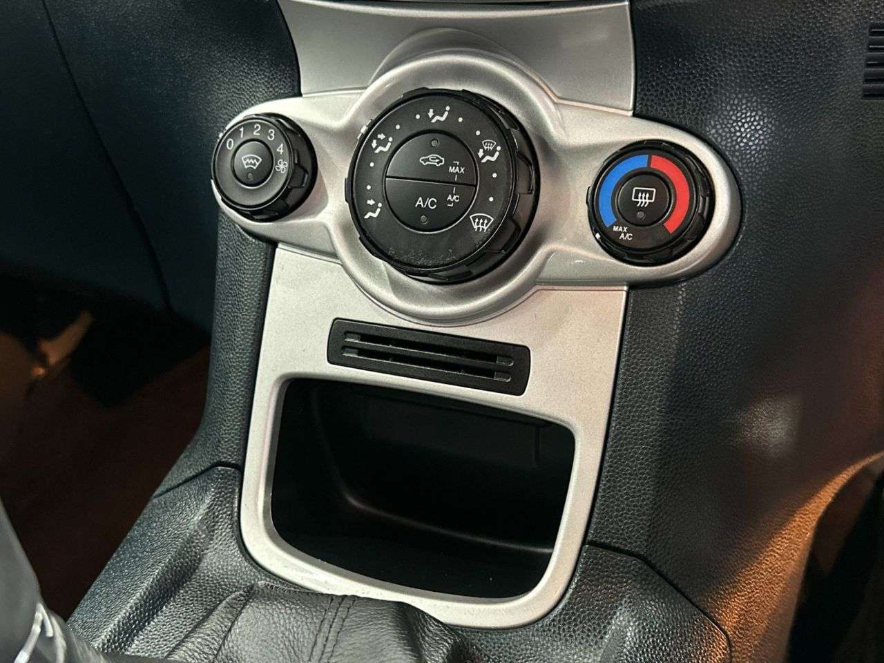 2012 FORD FIESTA 2012 FORD FIESTA
