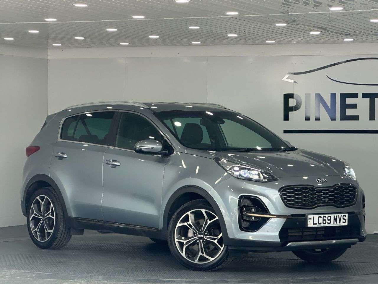 A 2019 KIA SPORTAGE 1.6 T-GDi GT-Line SUV 5dr Petrol Manual Euro 6 (s/s) (174 bhp) A 2019 KIA SPORTAGE 1.6 T-GDi GT-Line SUV 5dr Petrol Manual Euro 6 (s/s) (174 bhp)