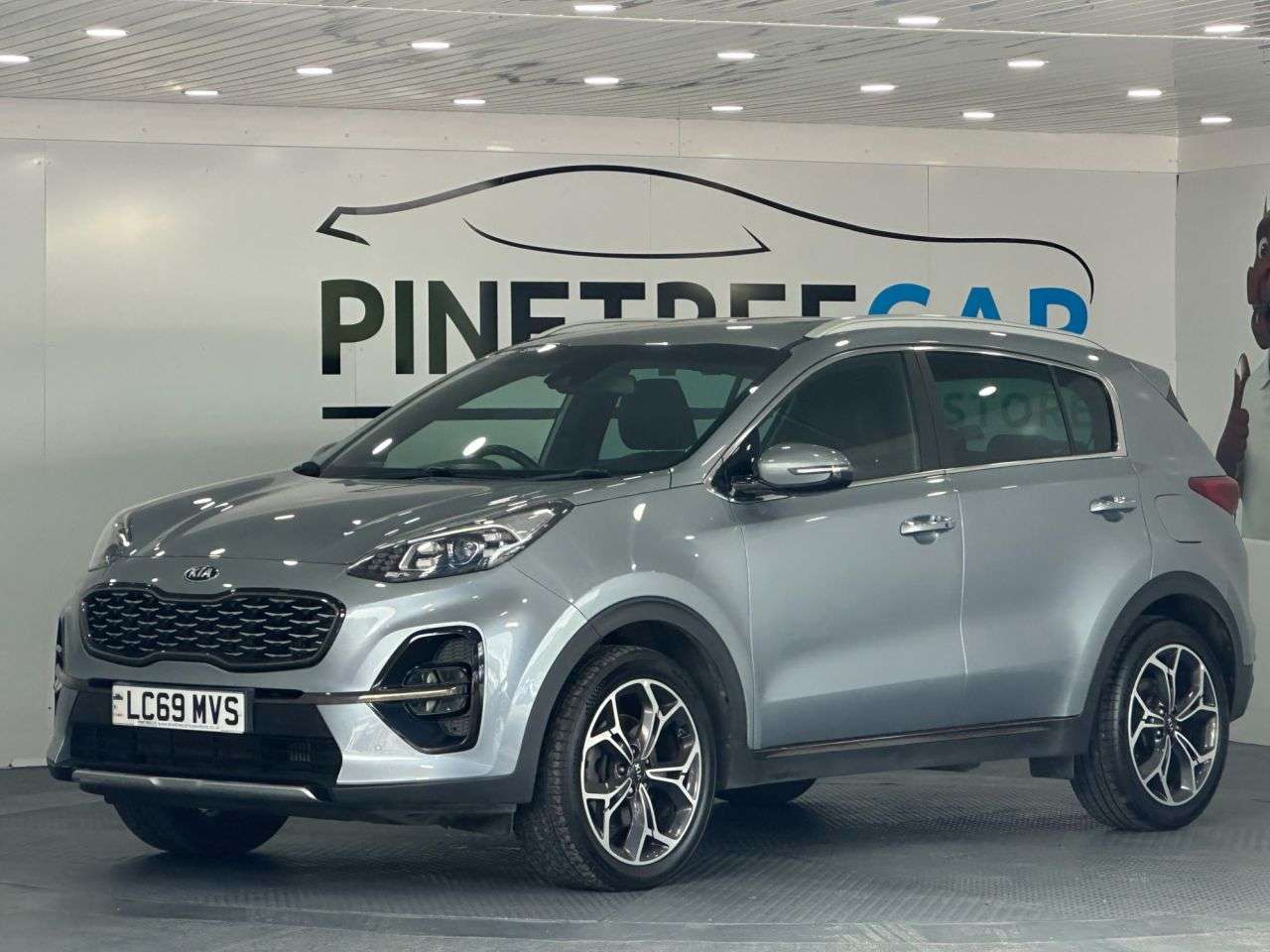 A 2019 KIA SPORTAGE 1.6 T-GDi GT-Line SUV 5dr Petrol Manual Euro 6 (s/s) (174 bhp) A 2019 KIA SPORTAGE 1.6 T-GDi GT-Line SUV 5dr Petrol Manual Euro 6 (s/s) (174 bhp)