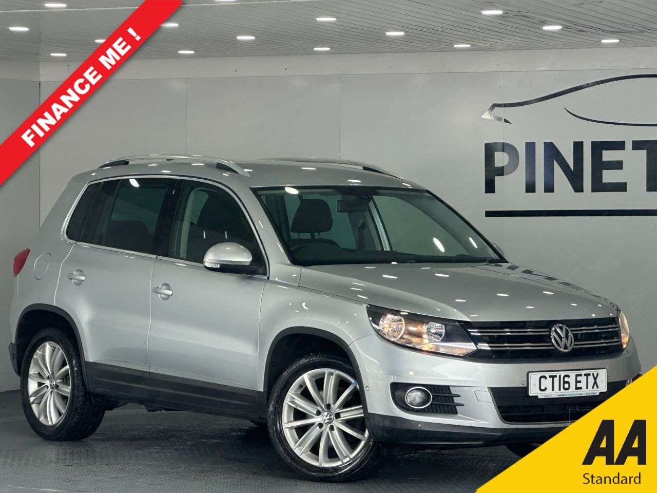 A 2016 VOLKSWAGEN TIGUAN 2.0 TDI BlueMotion Tech Match Edition SUV 5dr Diesel Manual 2WD Euro 6 (s/s A 2016 VOLKSWAGEN TIGUAN 2.0 TDI BlueMotion Tech Match Edition SUV 5dr Diesel Manual 2WD Euro 6 (s/s