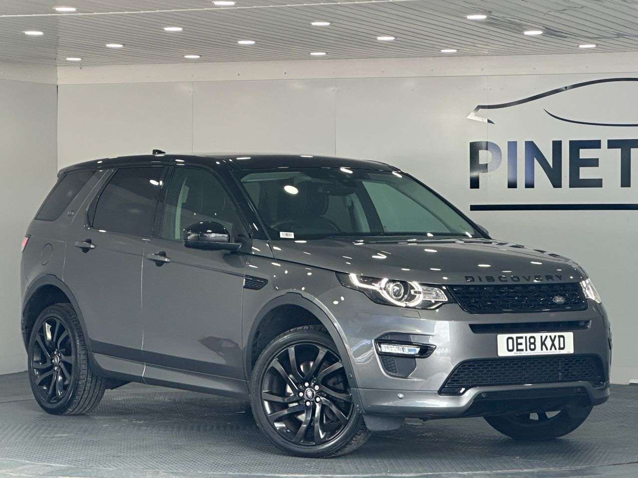 A 2018 LAND ROVER DISCOVERY SPORT 2.0 SD4 HSE Dynamic Lux SUV 5dr Diesel Auto 4WD Euro 6 (s/s) (240 ps) A 2018 LAND ROVER DISCOVERY SPORT 2.0 SD4 HSE Dynamic Lux SUV 5dr Diesel Auto 4WD Euro 6 (s/s) (240 ps)