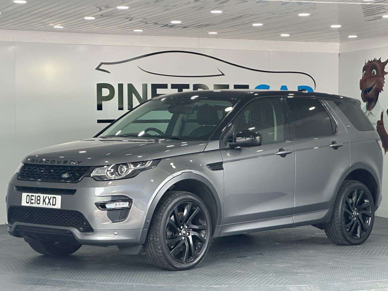 A 2018 LAND ROVER DISCOVERY SPORT 2.0 SD4 HSE Dynamic Lux SUV 5dr Diesel Auto 4WD Euro 6 (s/s) (240 ps) A 2018 LAND ROVER DISCOVERY SPORT 2.0 SD4 HSE Dynamic Lux SUV 5dr Diesel Auto 4WD Euro 6 (s/s) (240 ps)