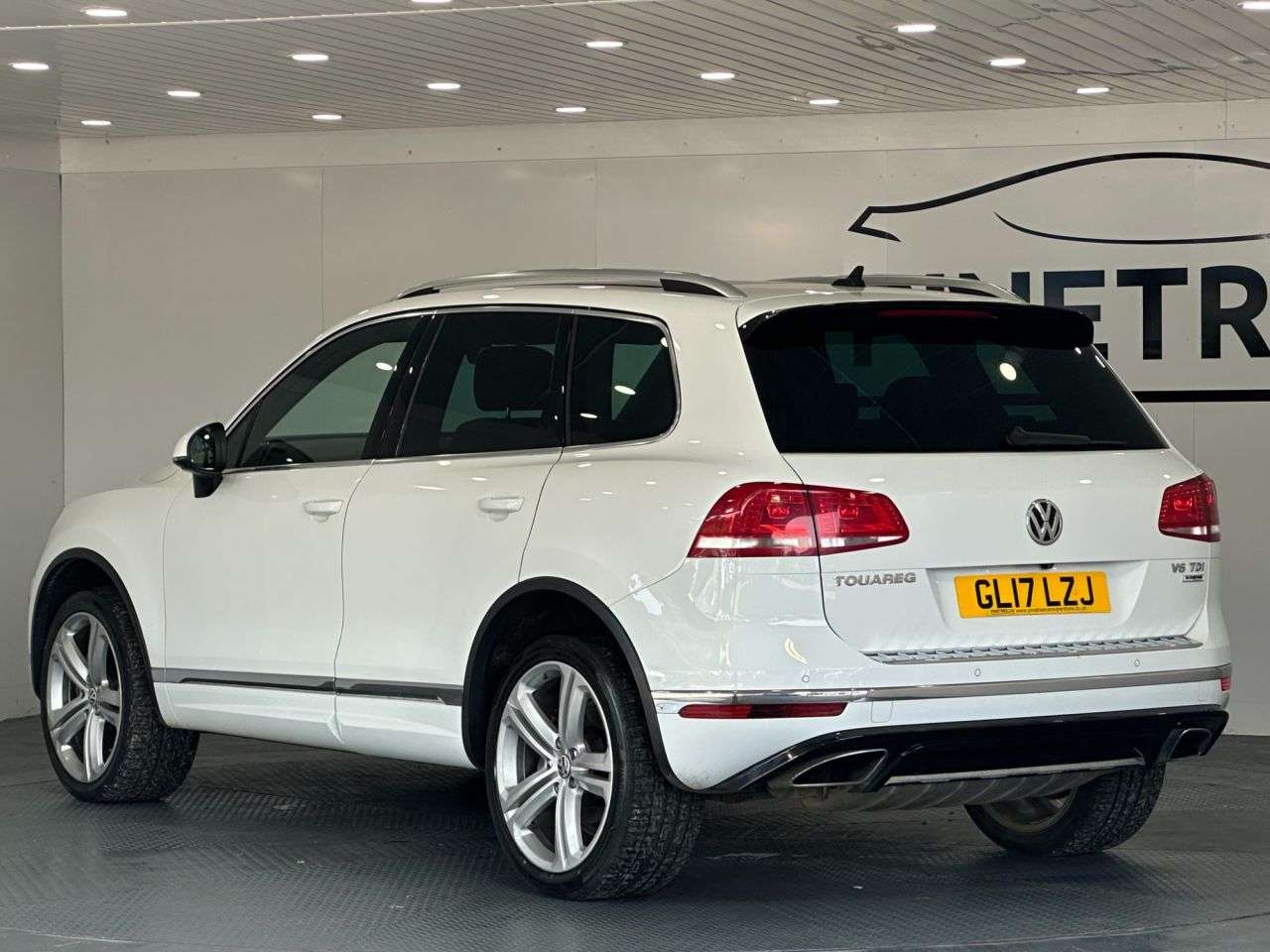 2017 VOLKSWAGEN TOUAREG 2017 VOLKSWAGEN TOUAREG