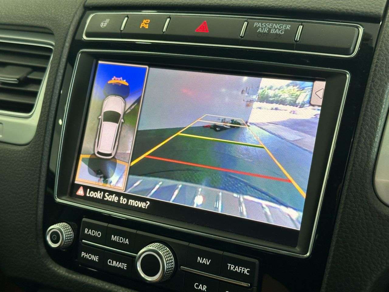 2017 VOLKSWAGEN TOUAREG 2017 VOLKSWAGEN TOUAREG