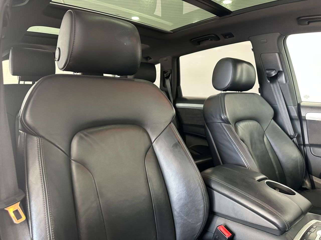 2013 AUDI Q7 2013 AUDI Q7