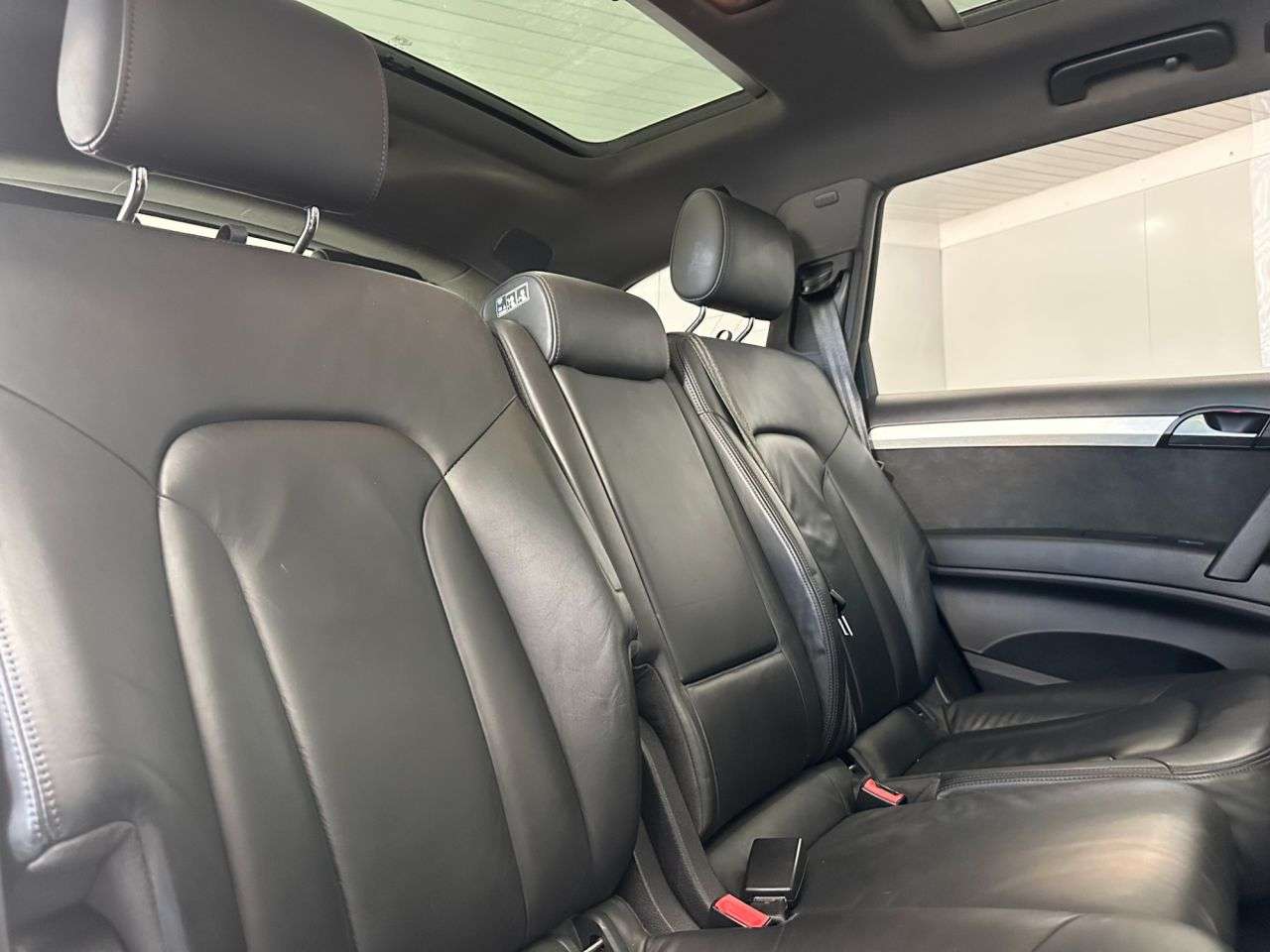 2013 AUDI Q7 2013 AUDI Q7