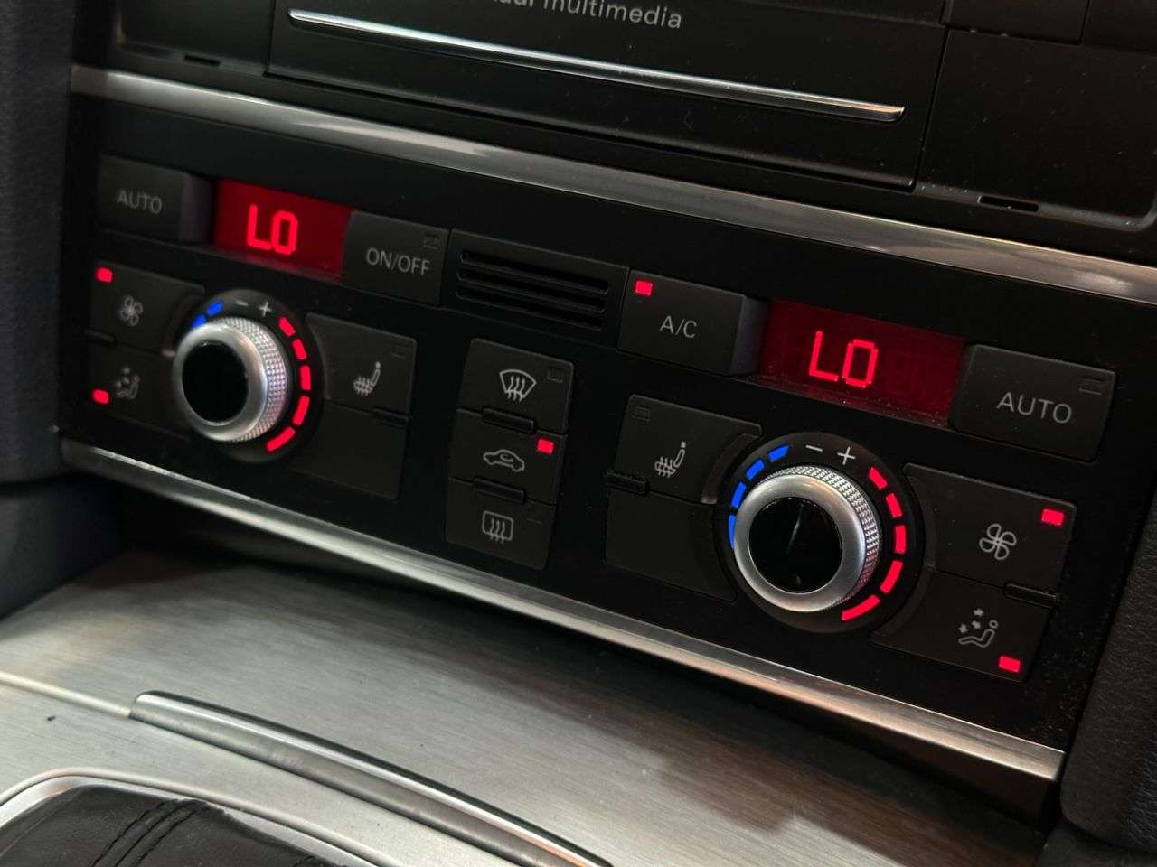 2013 AUDI Q7 2013 AUDI Q7