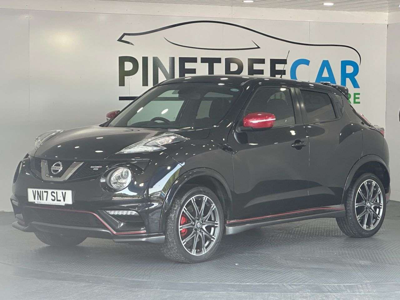 A 2017 NISSAN JUKE 1.6 DIG-T Nismo RS SUV 5dr Petrol Manual Euro 6 (218 ps) A 2017 NISSAN JUKE 1.6 DIG-T Nismo RS SUV 5dr Petrol Manual Euro 6 (218 ps)